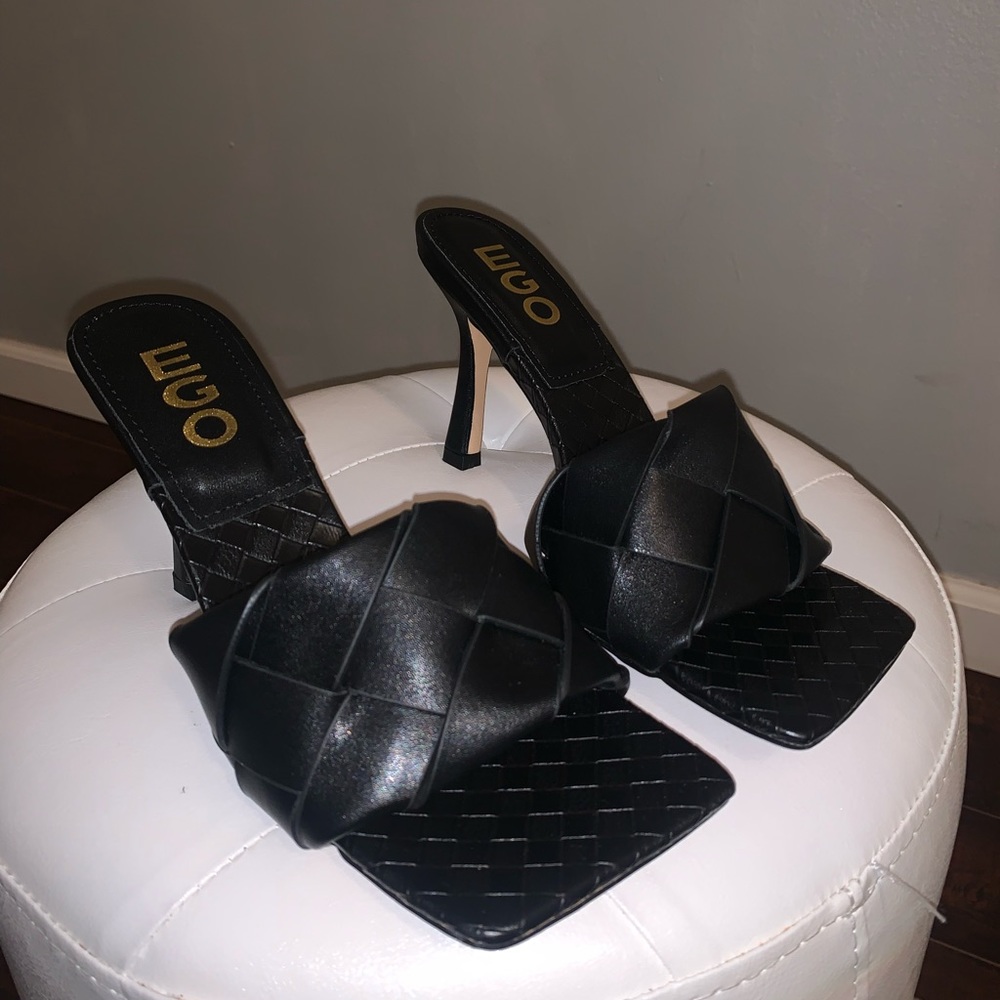 Woven square toe mule in black faux leather